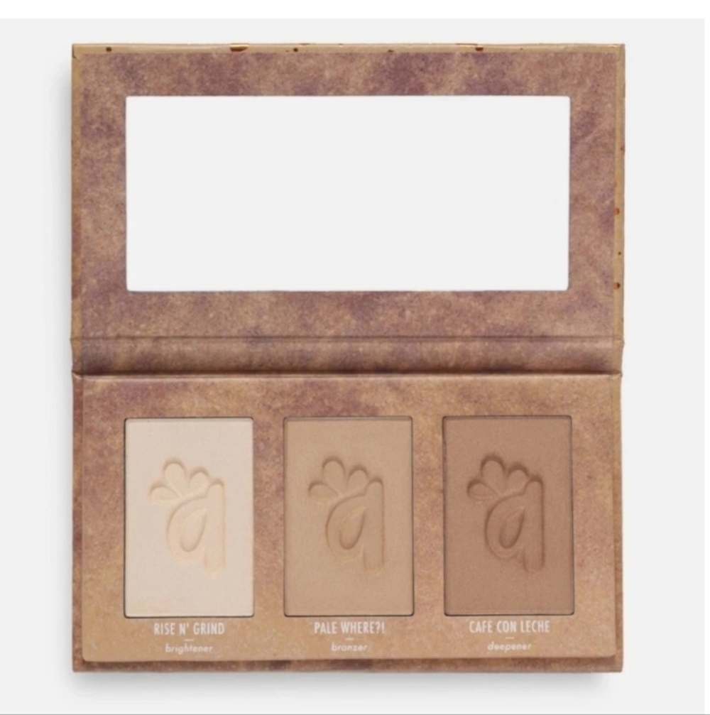 Alamar Cosmetics Brighten & Bronze Complexion Trio Palette Fair-Light Cheeks New